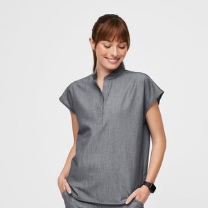 Figs scrub top